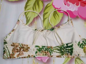 (1200)Floral Smocked Crop Top