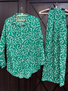 Katrina Kaif Green Co-ord Set.