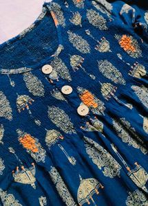 Patterned Three-Quarter Sleeve Top
