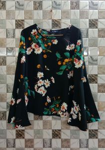 Tokyo Talkies Bell Sleeves Top