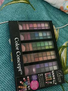 50 Eyeshadow 10 Lip glosses 5 Blushes