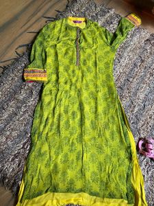 Rangriti Beautiful Kurta