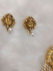 5 Layered South Gold Polish Necklace Set