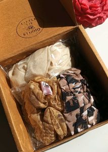 Handmade Scrunchies ✨