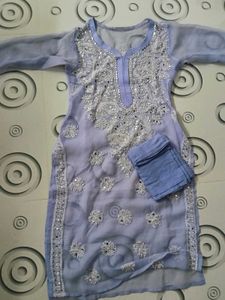 Embroidered chikankari Kurta with inner in M size