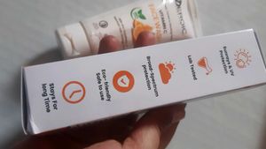 Sunscreen &facewash