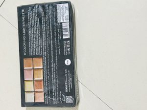 Forever 52 Spotlight Highlighter Palate