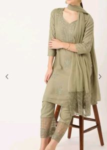 Anouk Kurta Only. Can Be Paired With Jeans.