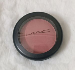 Mac Sheertone Blush Peachykeen