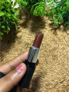 Swiss Beauty Pure Matte Lipstick