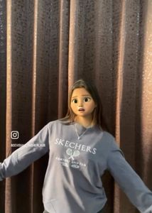 cute Sweatshirt one each only 350 😍