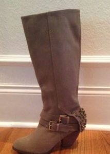Stylish brown Boots