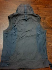 Stylish Sleeveless Jacket