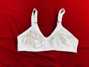🇳🇿💫 Imported Stuff White Bra
