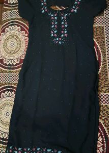 Elegant Black Embroidered Kurta