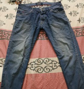 F98 Jeans