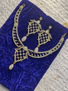 Gold & Rhinestone Necklace & Earring Set