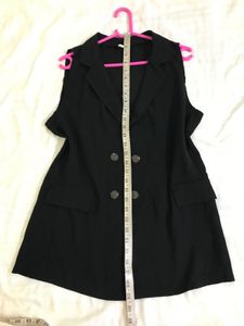 Black Sleeveless Blazer Fits S-M