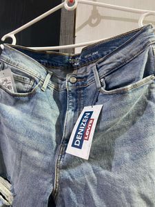 Levi’s distressed mom fit jeans