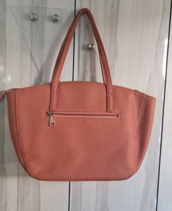 Caprese Rose Pink Shoulder Bag
