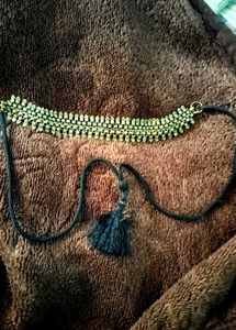 Brass-crafted stylish choker