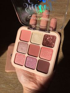 Brand New Mattlook Eyeshadow Palette