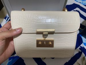Charles &amp; Keith Alva Croc-Effect Chain Strap Bag