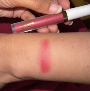 Myglamm LIT Lipstick