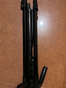 DIGITEK Tripod