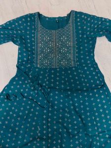 Elegant Teal Embroidered Kurta