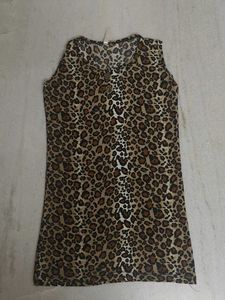 Leopard Print Sleeveless Top