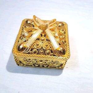 Gift / Jewelry Box