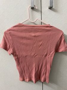 H&amp;M Fitted Tee