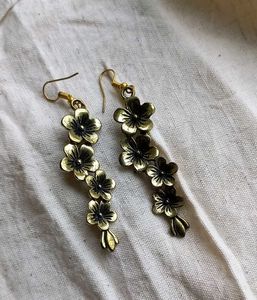 Flower Dangle Earrings