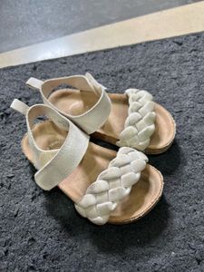 Toddler Girl&#39;s Braided Sandals SIze 22