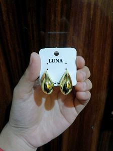 Luna TearDrop Golden Statement Earrings💛