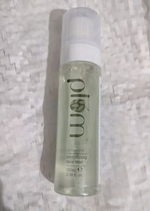 Plum green tea face mist