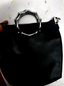 Chic Black Handbag