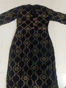 Very Beautiful Black Kurti With Pink Sharara