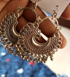 Earnings Set