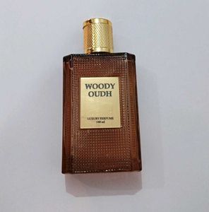 Olga Woody Oudh Luxury Perfume