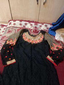 Very Elegant Kurta Set Beautiful Embroidery ❤️