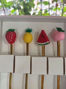 Fruit Topped Spoons &amp; Forks Set