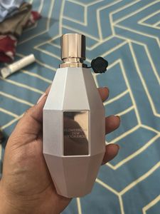 Victor and Rolf flowerbomb dew