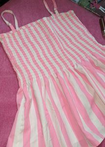 White Striped Smoked Top🤍💕