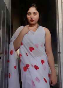 Heart Print Saree