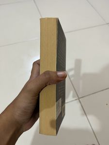 Jeffrey Archer- Novel