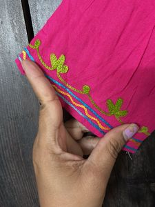 pink embroidery 🪡 top