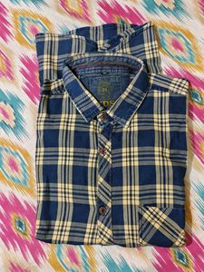 Men's Blue & Yellow Plaid Button-Down Shirt