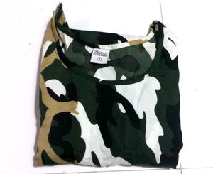 Camo Print Long Sleeve Top
